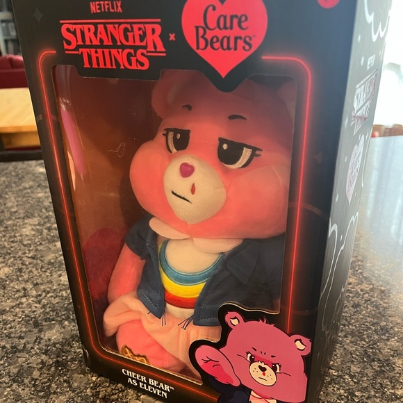 Stranger Things x Care Bears CHEER BEAR as ELEVEN plush new limited edition 12” - Picture 4 of 15